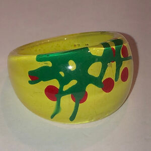 Size 8 Yellow Green & Red Resin Boho Fashion Dome Statement Ring